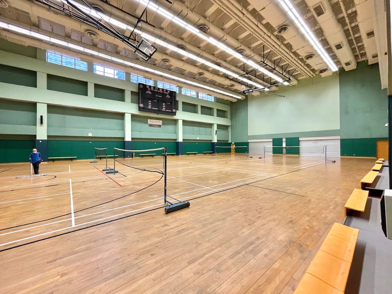 Lei Yue Mun Sports Centre (LCSD)